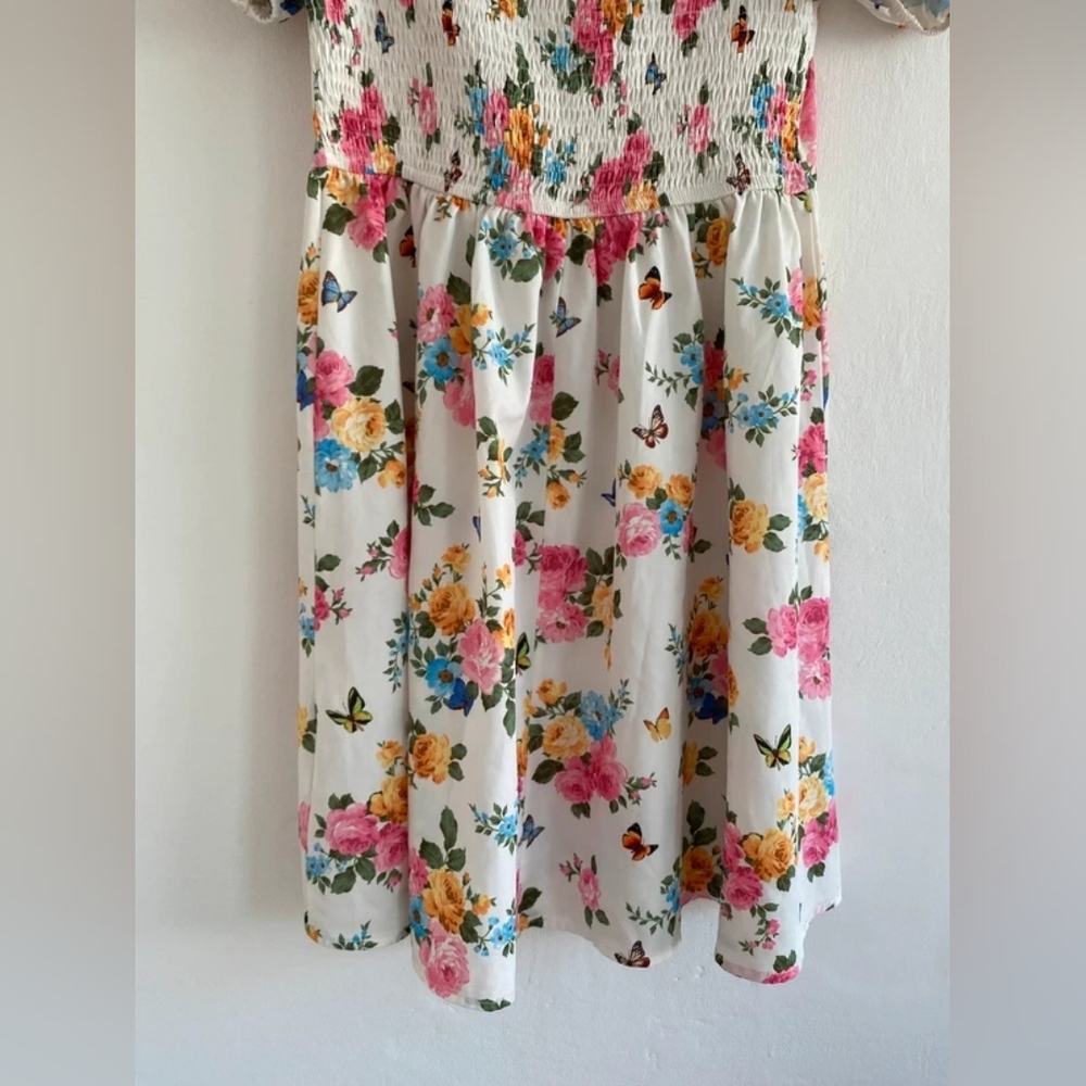 White Floral Smocked Puff Sleeve Mini Dress - Picture 2 of 6
